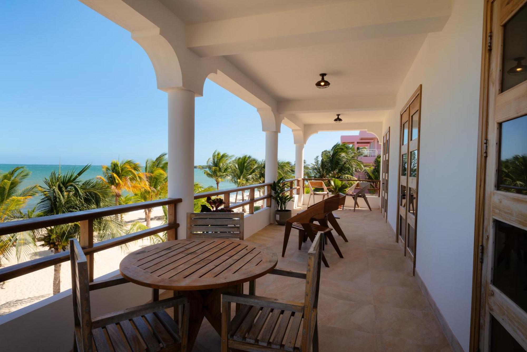 Sandy Feet Beach Resort Placencia Bagian luar foto