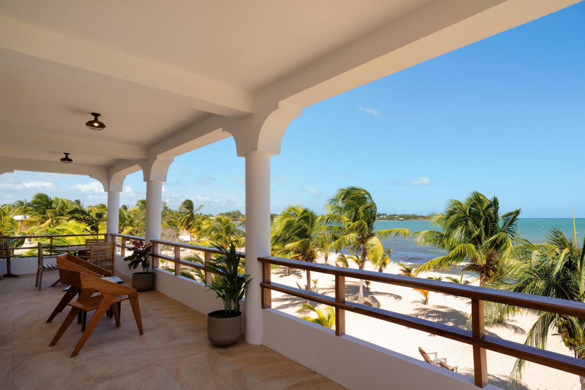 Sandy Feet Beach Resort Placencia Bagian luar foto